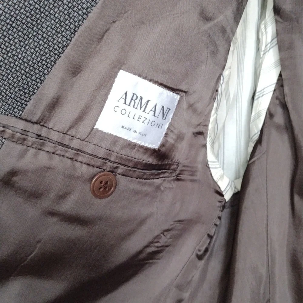 Armani Collezioni men tree-button wool sport jacket L